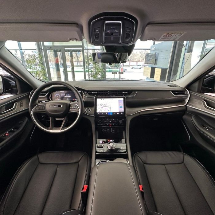 JEEP® GRAND CHEROKEE Limited 2023