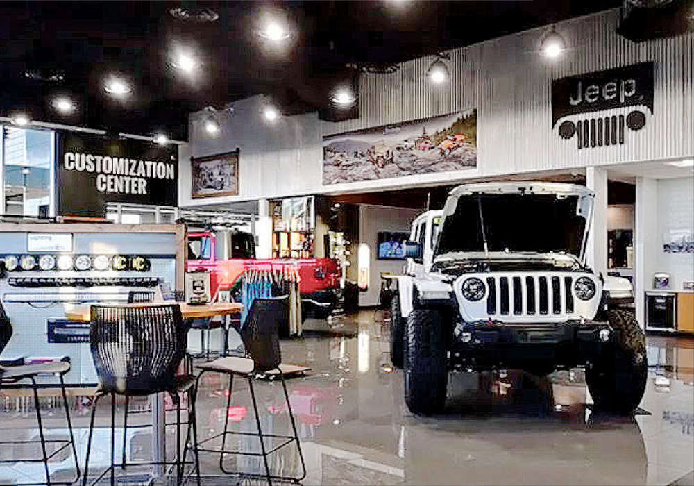 Білий Jeep Wrangler у салоні