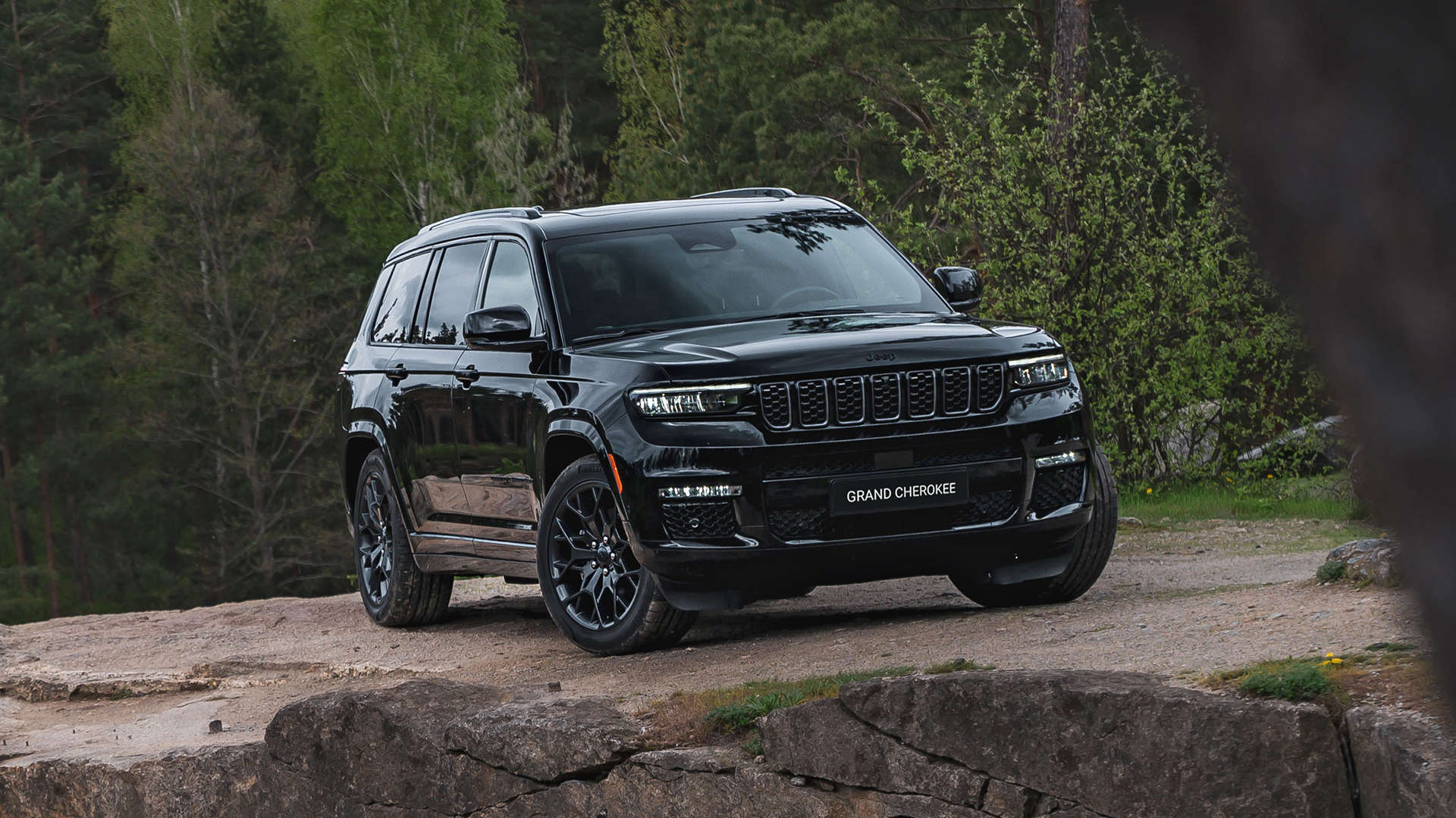 Коли хочеться більшого: Jeep Grand Cherokee L Summit Reserve з вигодою до 166 000 гривень!