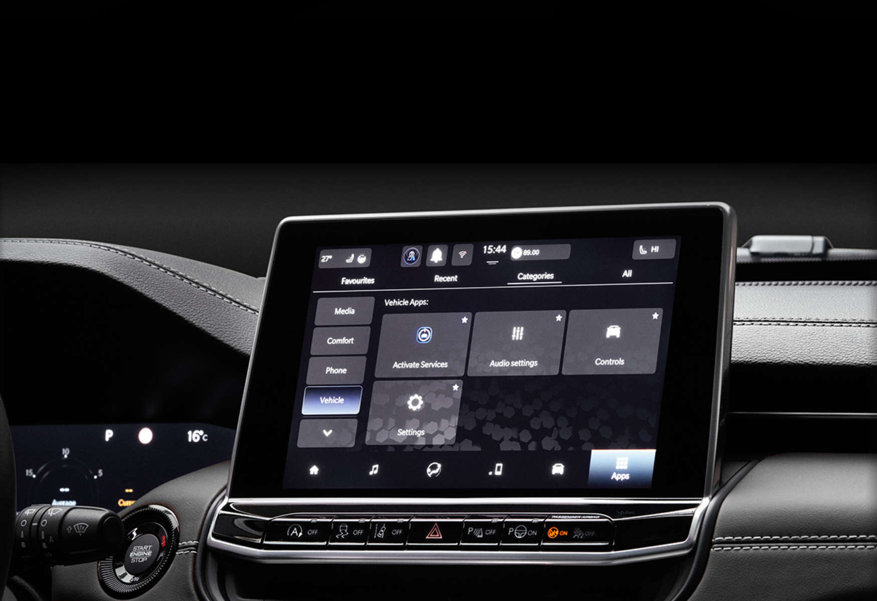 Jeep Compass, салон, система Uconnect